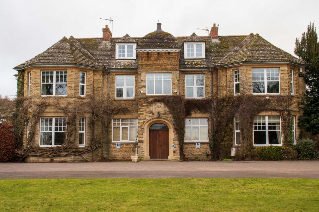 Bed and Breakfast Middle Aston House Экстерьер фото