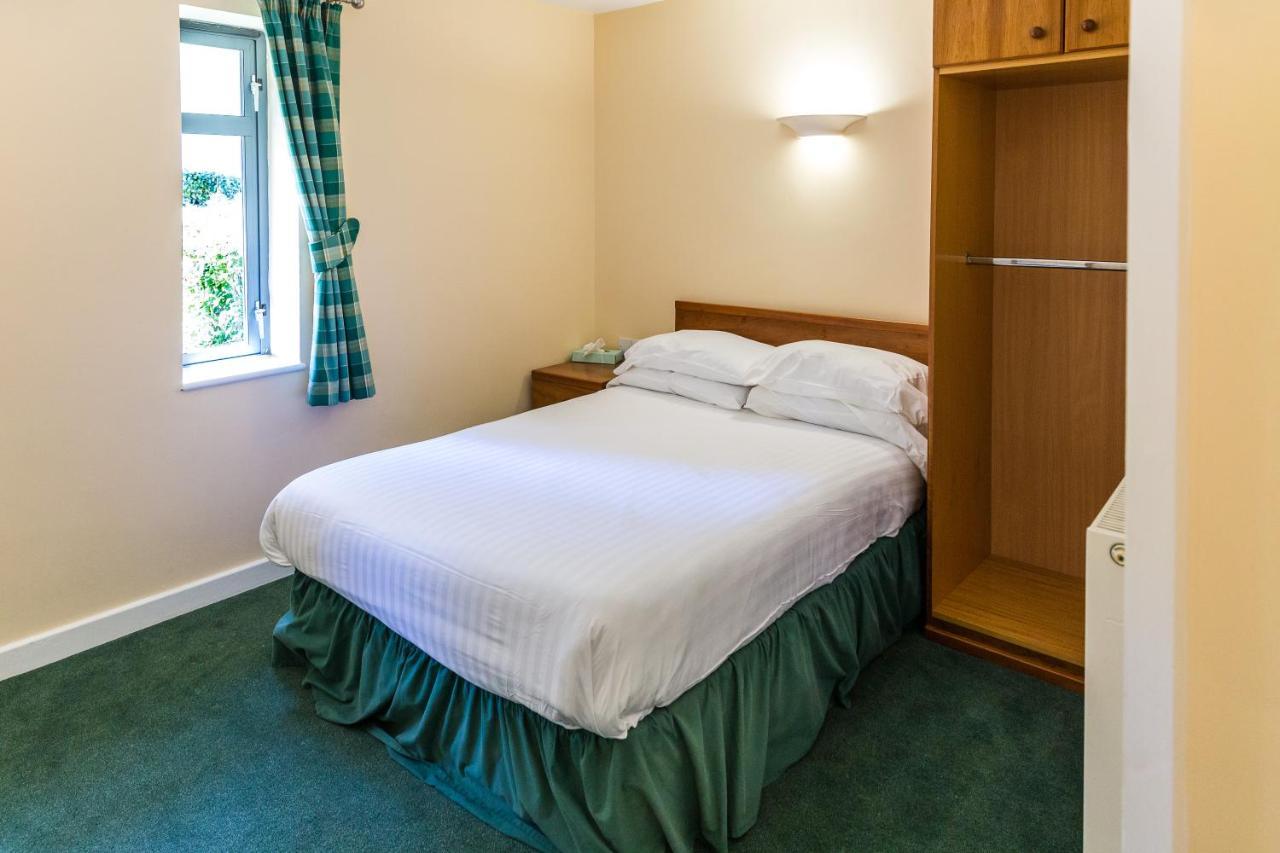 Bed and Breakfast Middle Aston House Экстерьер фото